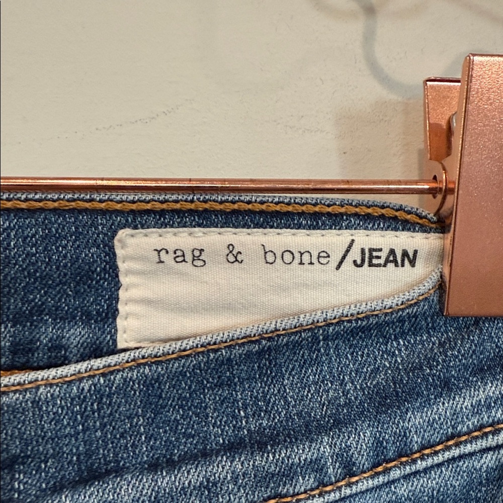 Rag & Bone Classic lighter Blue Skinny Jeans. - Picture 6 of 8